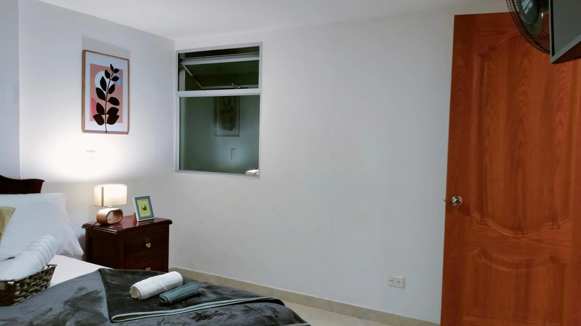 Apartamento En El Corazon De La Ciudad Con Impresionantes Vistas Urbanas ميديلين 0*,