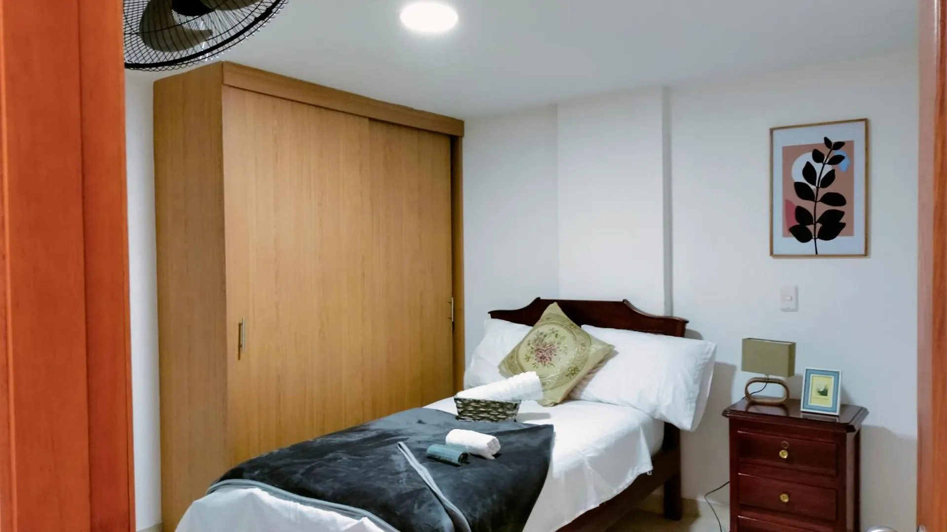Apartamento En El Corazon De La Ciudad Con Impresionantes Vistas Urbanas ميديلين