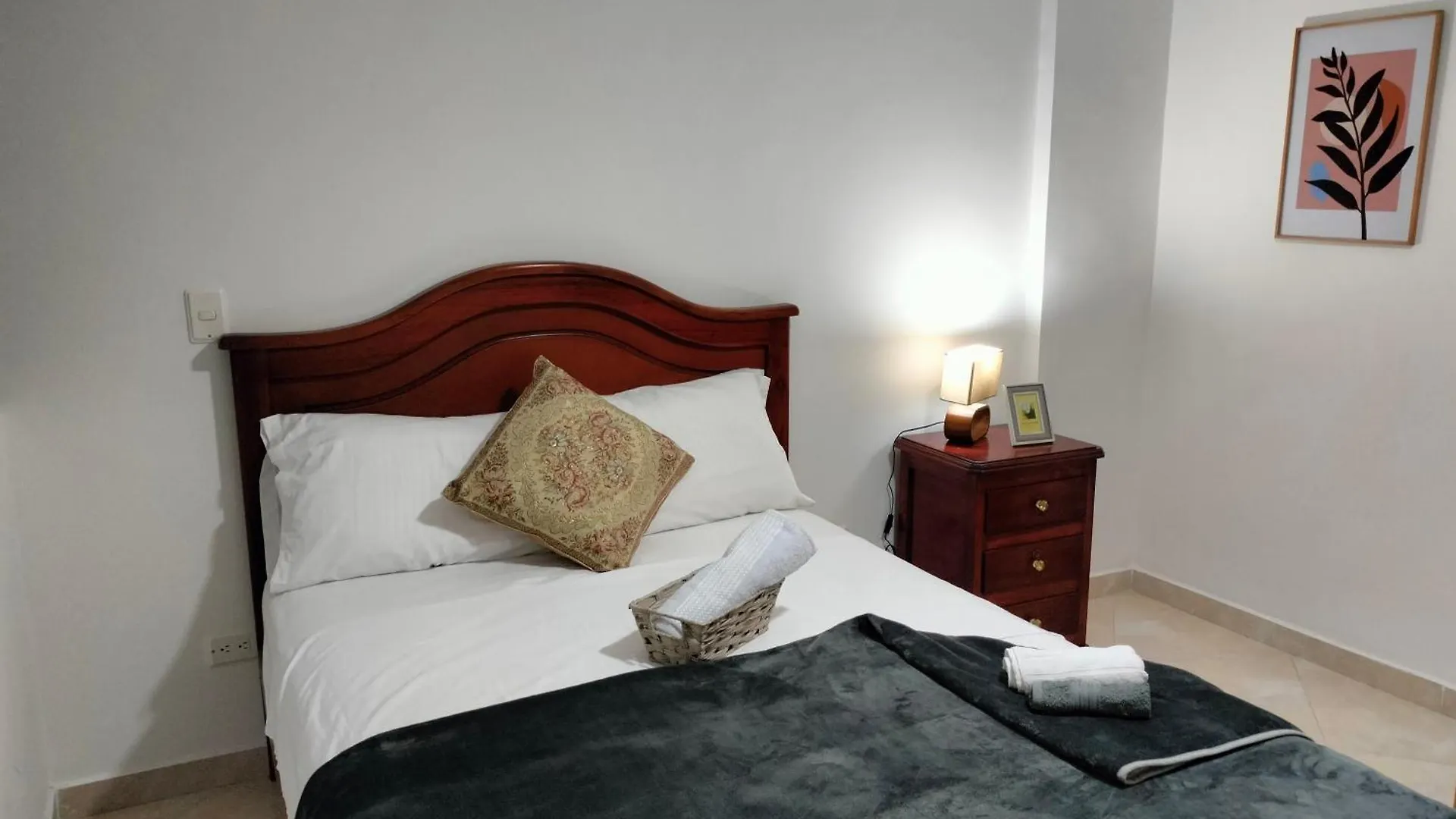 Apartamento En El Corazon De La Ciudad Con Impresionantes Vistas Urbanas Medellin