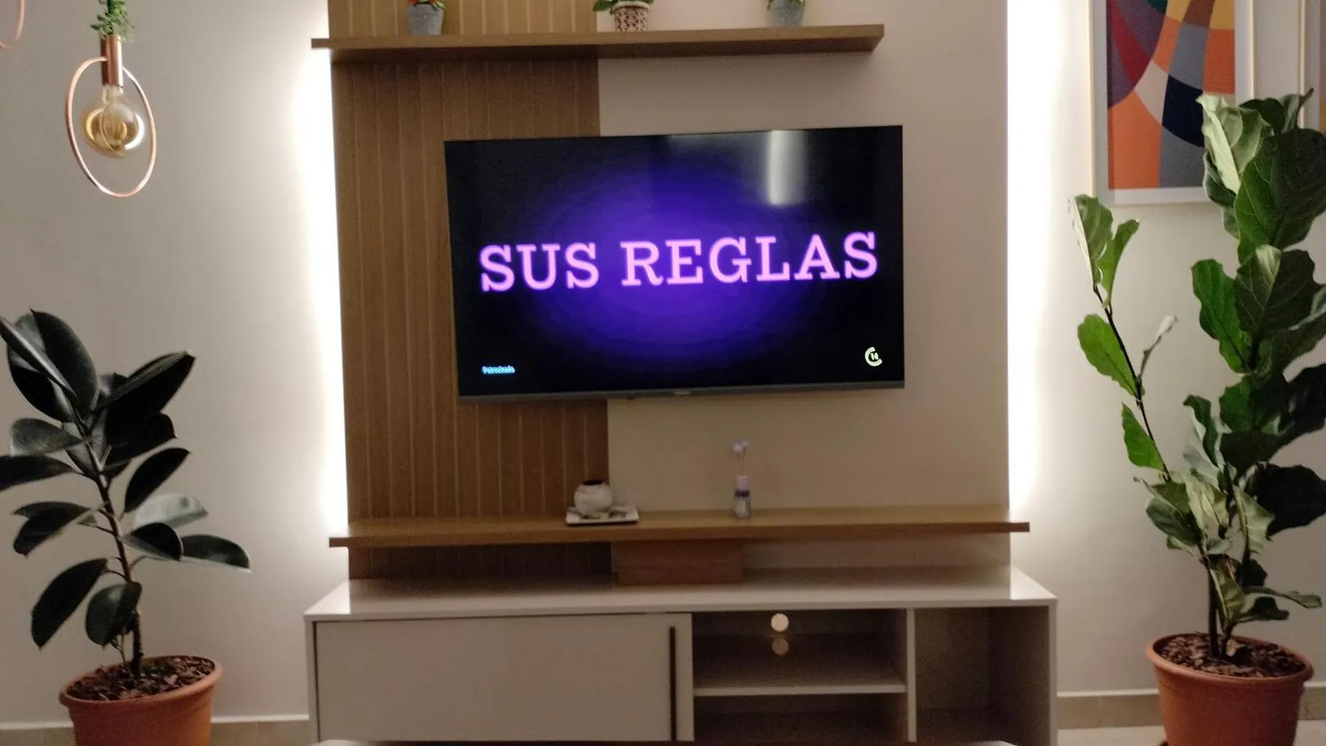 Apartamento En El Corazon De La Ciudad Con Impresionantes Vistas Urbanas Medellin Apartment