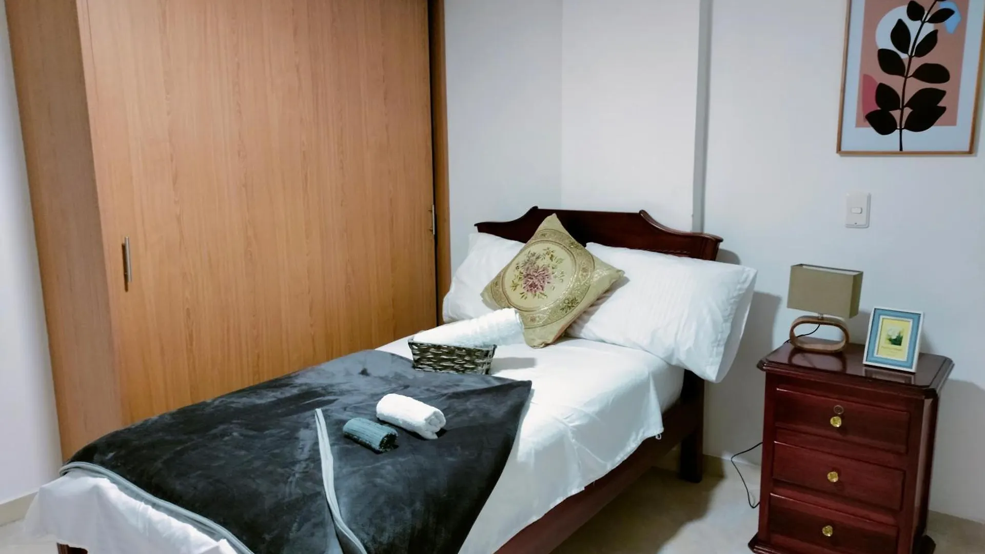 Apartamento En El Corazon De La Ciudad Con Impresionantes Vistas Urbanas Medellin