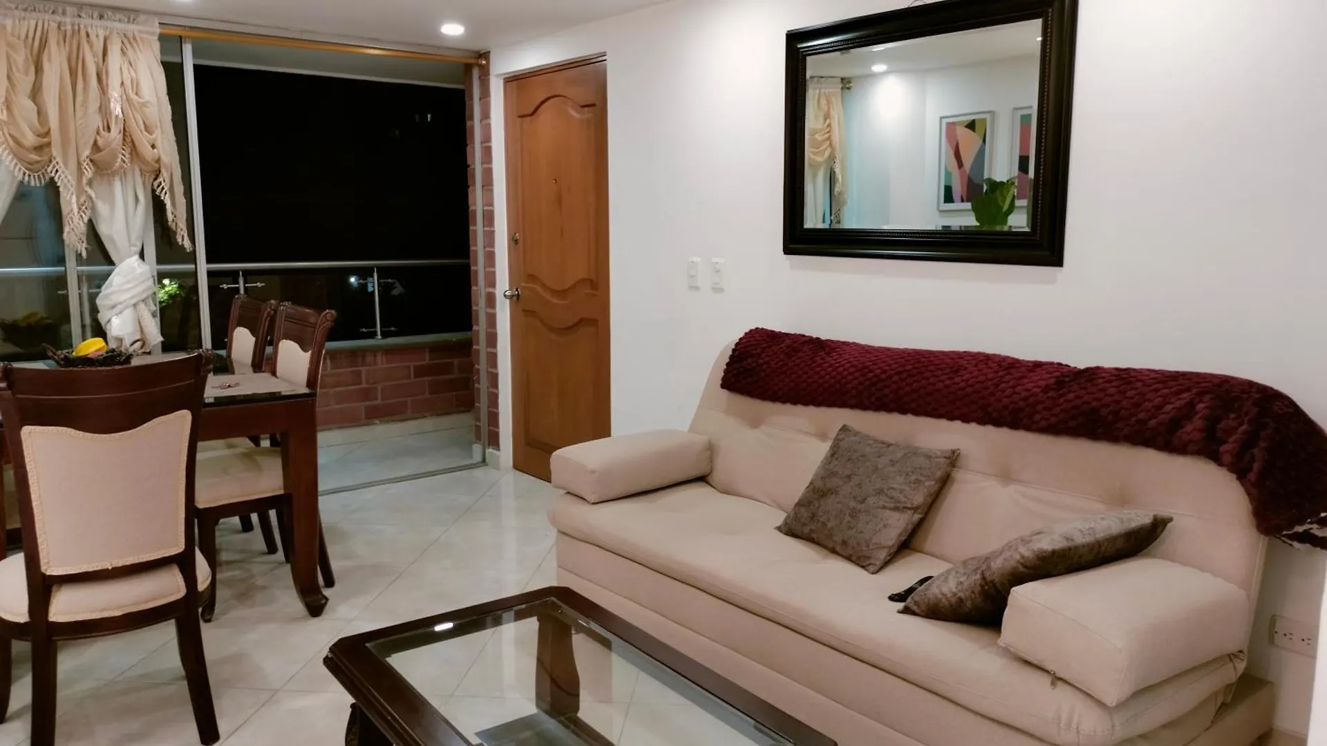 Apartment Apartamento En El Corazon De La Ciudad Con Impresionantes Vistas Urbanas Medellin