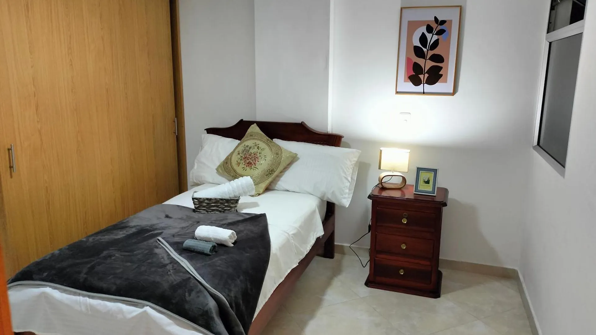 Apartamento En El Corazon De La Ciudad Con Impresionantes Vistas Urbanas Medellin Apartment