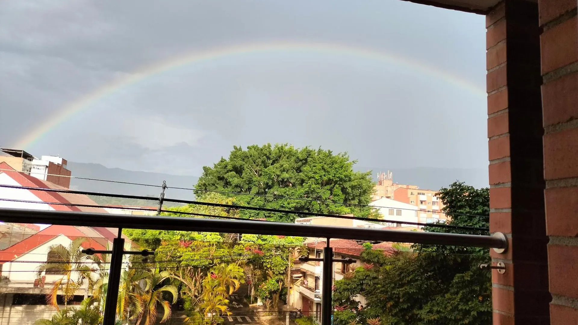 Apartamento En El Corazon De La Ciudad Con Impresionantes Vistas Urbanas Medellin
